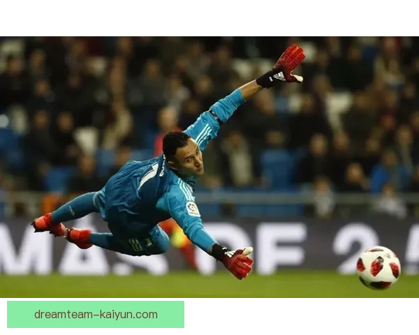 库尔图瓦金球奖排名分析显示其表现稳健，备受关注。