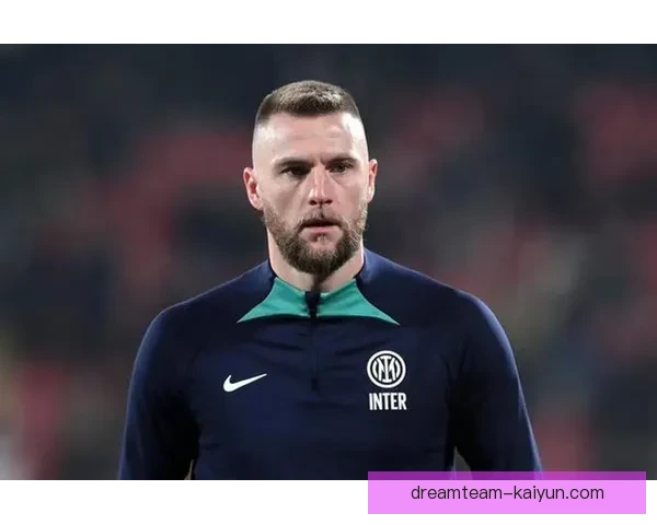 什克里尼亚尔职业轨迹:从萨尔茨堡到国米再到巴黎,中卫成长路径清晰路 什克里尼亚尔职业轨迹:从萨尔茨堡到国米再到巴黎,中卫成长路径清晰路